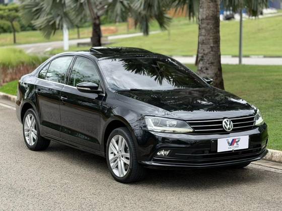 VOLKSWAGEN JETTA 2.0 TSI HIGHLINE 211CV GASOLINA 4P TIPTRONIC VOLKSWAGEN JETTA 2.0 TSI HIGHLINE 211CV GASOLINA 4P TIPTRONIC